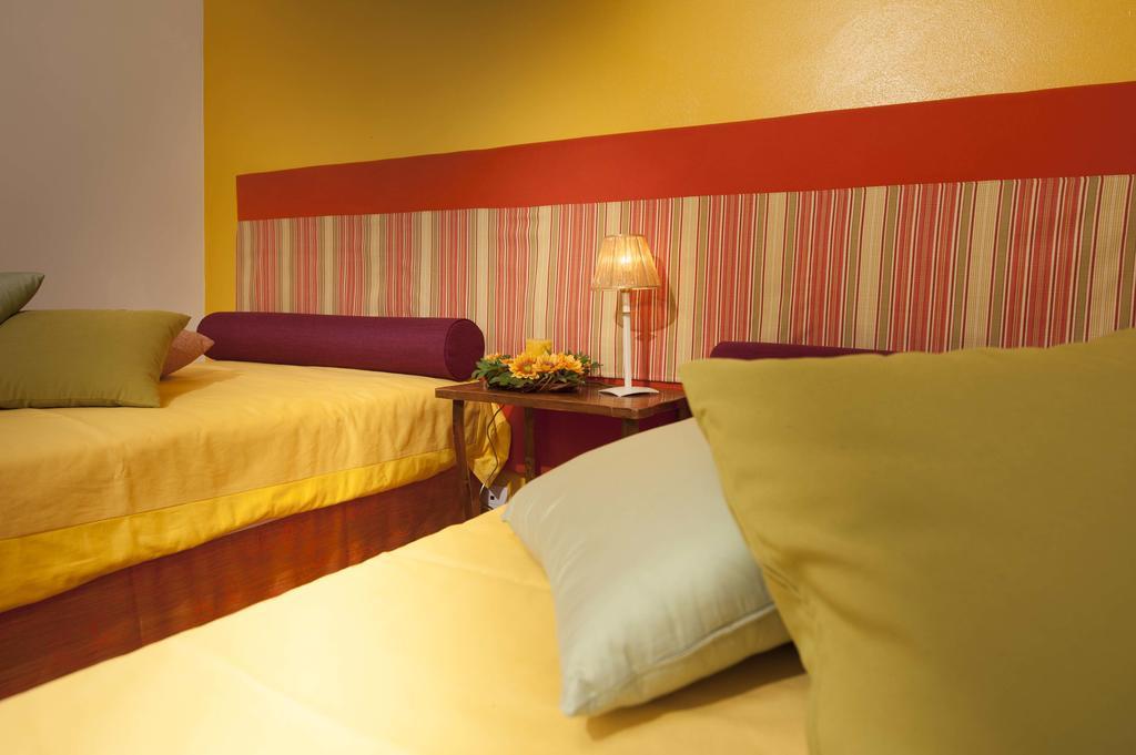Bed and Breakfast Antico Granaione Rapolano Terme Zimmer foto